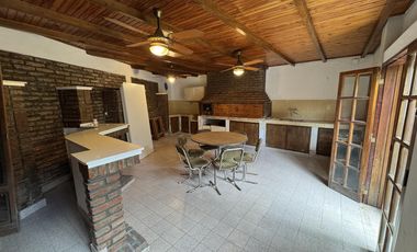 COMODA CASA GOROSTIAGA 1800