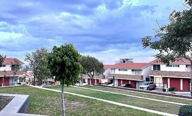 RENTO CASA EN COLINA ESMERALDA  $23,000
