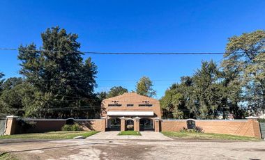 ESPECTACULAR CASA  4 AMBIENTES EN DOS PLANTAS - BARRIO CERRADO LAS FUENTES CLUB ESTEBAN ECHEVERRIA