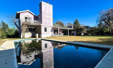 ESPECTACULAR CASA  4 AMBIENTES EN DOS PLANTAS - BARRIO CERRADO LAS FUENTES CLUB ESTEBAN ECHEVERRIA