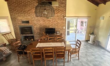 ESPECTACULAR CASA  4 AMBIENTES EN DOS PLANTAS - BARRIO CERRADO LAS FUENTES CLUB ESTEBAN ECHEVERRIA