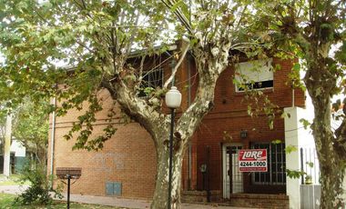 Casa - Lomas de Zamora Este