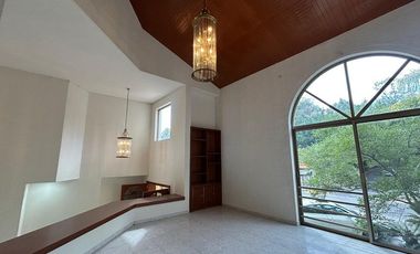 CASA DE LUJO EN RENTA EN COTO EN PUERTA DE HIERRO, ZAPOPAN