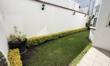Casa en Renta en Punta Juriquilla | Jardín, Seguridad y Excelente Ubicación