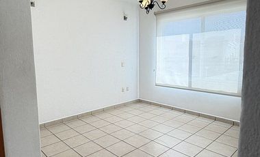 Casa en Renta en Punta Juriquilla | Jardín, Seguridad y Excelente Ubicación