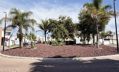 Casa en Renta en Punta Juriquilla | Jardín, Seguridad y Excelente Ubicación