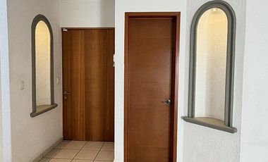 Casa en Renta en Punta Juriquilla | Jardín, Seguridad y Excelente Ubicación