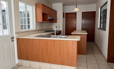 Casa en Renta en Punta Juriquilla | Jardín, Seguridad y Excelente Ubicación