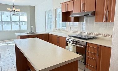 Casa en Renta en Punta Juriquilla | Jardín, Seguridad y Excelente Ubicación