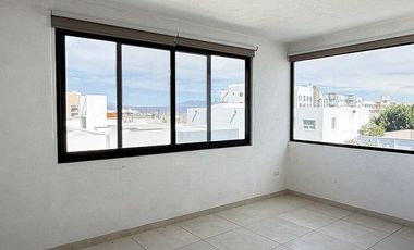 Casa en Renta en Zibatá | 4 niveles · Roof Garden · Salón de juegos · Jardín