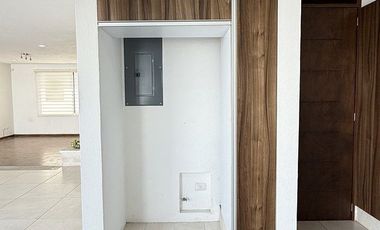 Casa en Renta en Zibatá | 4 niveles · Roof Garden · Salón de juegos · Jardín