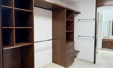 Casa en Renta en Zibatá | 4 niveles · Roof Garden · Salón de juegos · Jardín