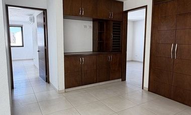 Casa en Renta en Zibatá | 4 niveles · Roof Garden · Salón de juegos · Jardín