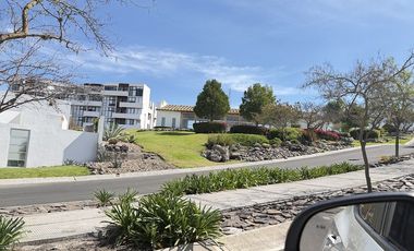 Casa en Renta en Zibatá | 4 niveles · Roof Garden · Salón de juegos · Jardín