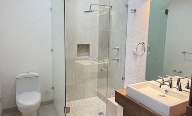 Casa en Renta en Zibatá | 4 niveles · Roof Garden · Salón de juegos · Jardín