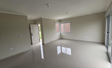 Casa en Alquiler | 2 Habitaciones | Reserva tajamar