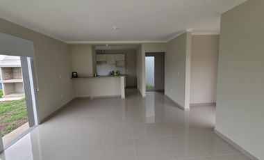 Casa en Alquiler | 2 Habitaciones | Reserva tajamar