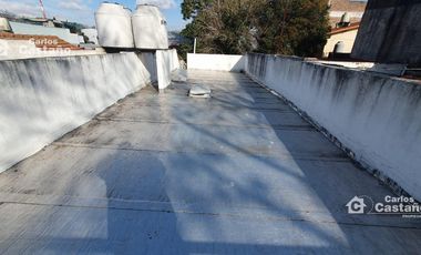 Exc. Duplex 2 Amb. con Cochera, Patio y Terraza, Impecable