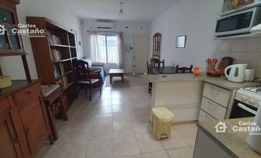 Exc. Duplex 2 Amb. con Cochera, Patio y Terraza, Impecable