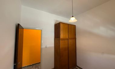 Casa ph tres ambientes terraza en alquiler Sarandi Avellaneda