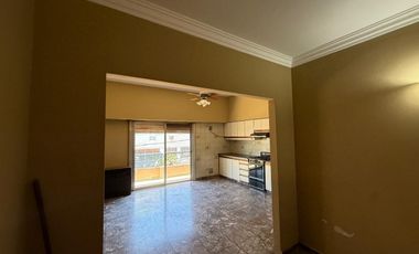 Casa ph tres ambientes terraza en alquiler Sarandi Avellaneda