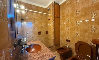 Casa ph tres ambientes terraza en alquiler Sarandi Avellaneda