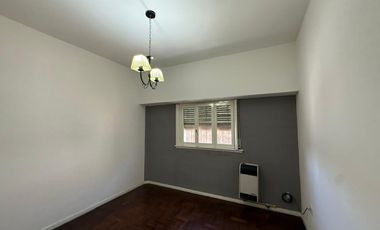 Casa ph tres ambientes terraza en alquiler Sarandi Avellaneda