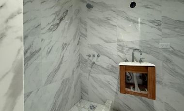 Departamento monoambiente al contrafrente con balcón en alquiler en Wilde