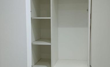 Departamento monoambiente al contrafrente con balcón en alquiler en Wilde