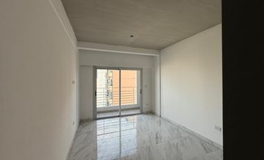 Departamento monoambiente al contrafrente con balcón en alquiler en Wilde