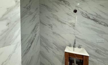 Departamento monoambiente al contrafrente con balcón en alquiler en Wilde