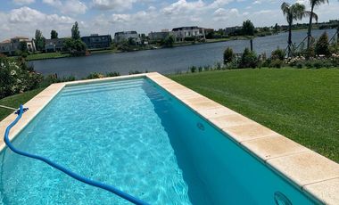 Casa al lago en venta