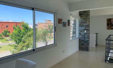 Casa al lago en venta