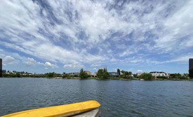 Casa al lago en venta