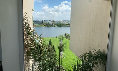 Casa al lago en venta