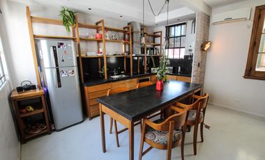 Departamento 4 ambientes en alquiler  en Monserrat impecable estado.