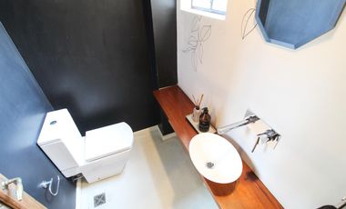 Departamento 4 ambientes en alquiler  en Monserrat impecable estado.