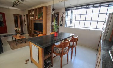 Departamento 4 ambientes en alquiler  en Monserrat impecable estado.