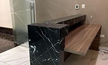 Oficina acondicionada en renta de 255m2 en Torre AAA en Valle Oriente