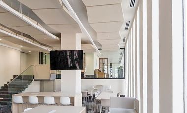 Oficina acondicionada en renta de 255m2 en Torre AAA en Valle Oriente