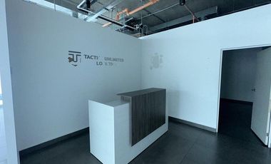 Oficina acondicionada en renta de 260m2 en Torre AAA en Valle Oriente
