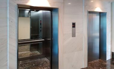 Oficina acondicionada en renta de 260m2 en Torre AAA en Valle Oriente