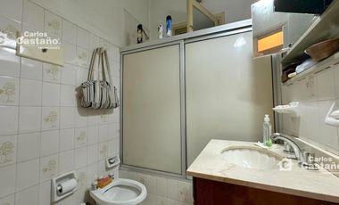 Exc Chalet 5 Amb con Fondo, Quincho y Garage