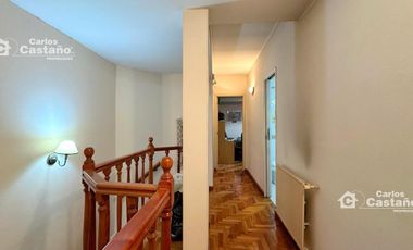 Exc Chalet 5 Amb con Fondo, Quincho y Garage