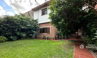 Exc Chalet 5 Amb con Fondo, Quincho y Garage