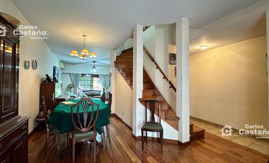 Exc Chalet 5 Amb con Fondo, Quincho y Garage