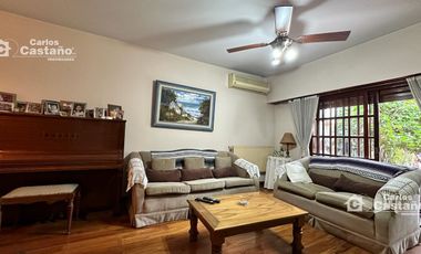 Exc Chalet 5 Amb con Fondo, Quincho y Garage