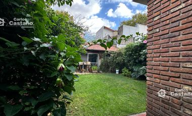 Exc Chalet 5 Amb con Fondo, Quincho y Garage