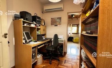 Exc Chalet 5 Amb con Fondo, Quincho y Garage