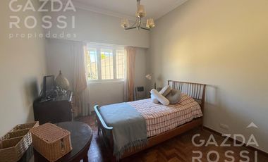 Casa en venta en Temperley